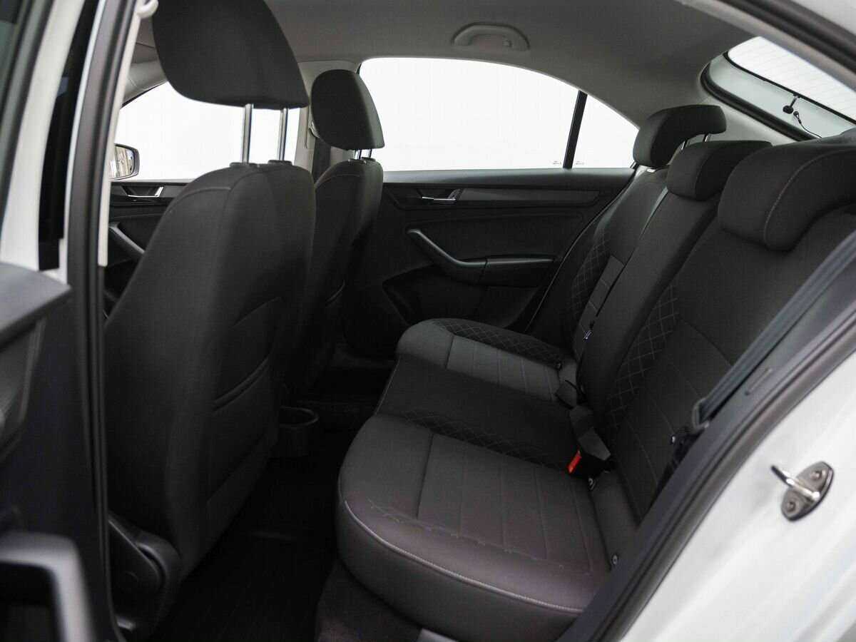 Skoda Rapid 2022 года с пробегом. Фото: #11