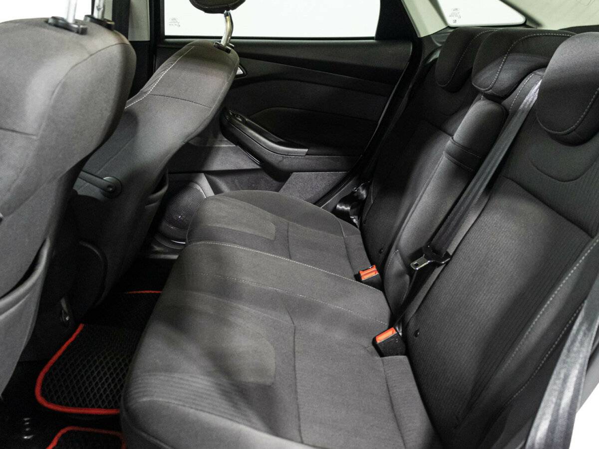 Ford Focus 2012 года с пробегом. Фото: #9