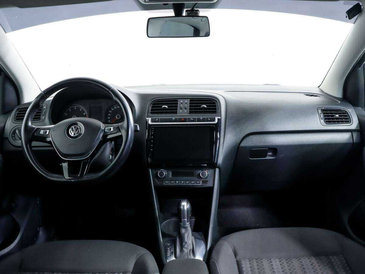 Volkswagen Polo 2015 года с пробегом. Фото: #9