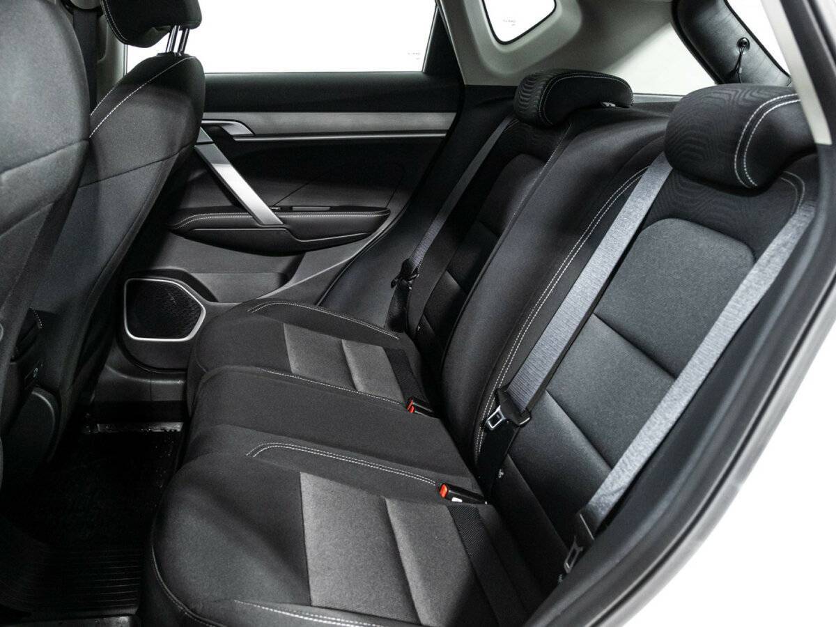 Geely Coolray 2022 года с пробегом. Фото: #9