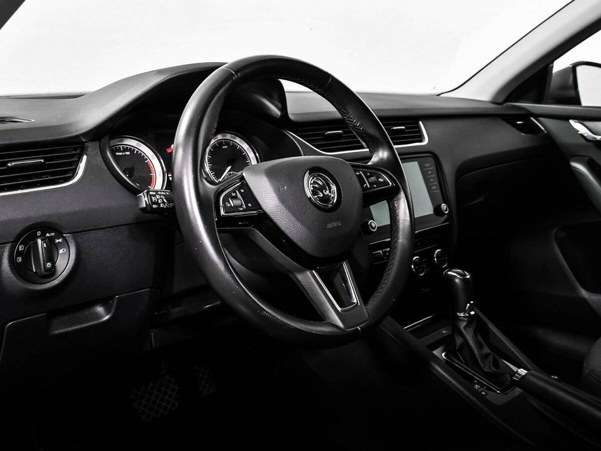 Skoda Octavia 2018 года с пробегом. Фото: #11