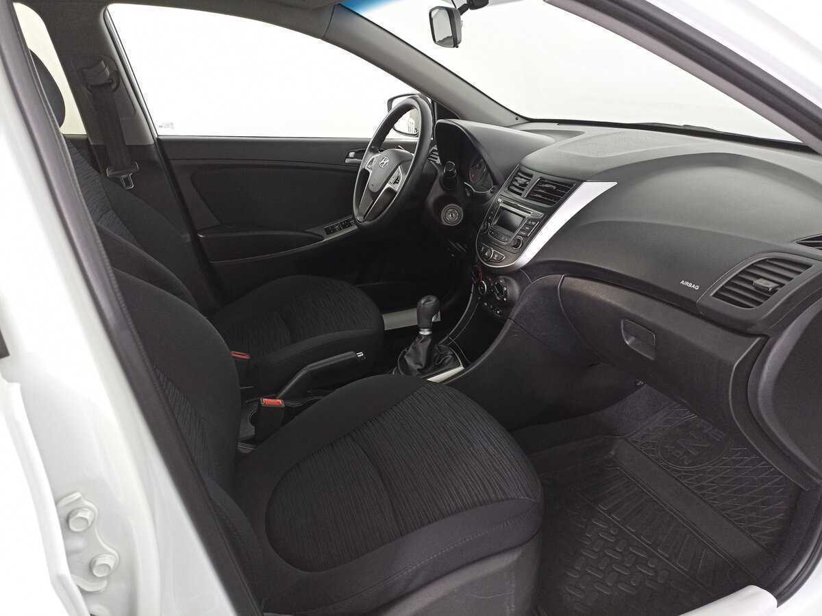 Hyundai Solaris 2015 года с пробегом. Фото: #10