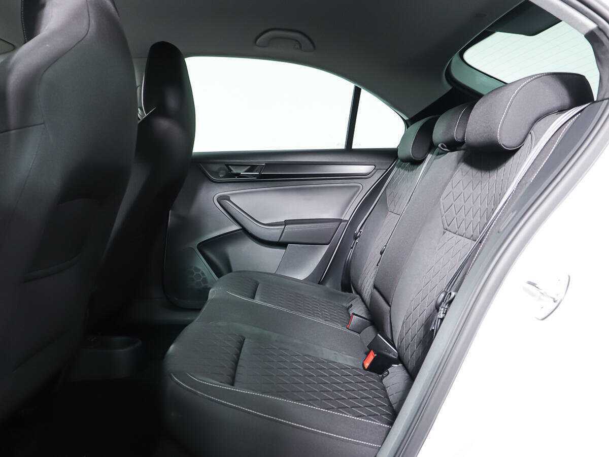 Skoda Rapid 2021 года с пробегом. Фото: #9