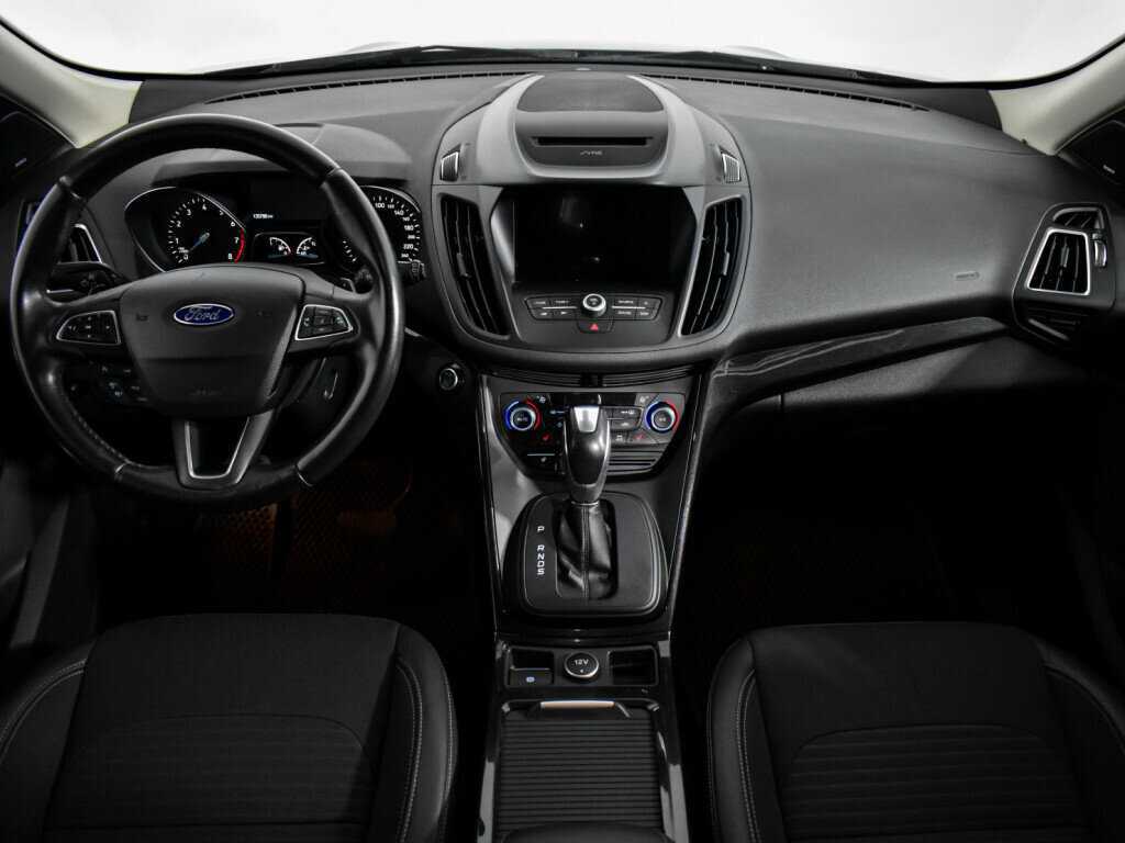 Ford Kuga 2017 года с пробегом. Фото: #13