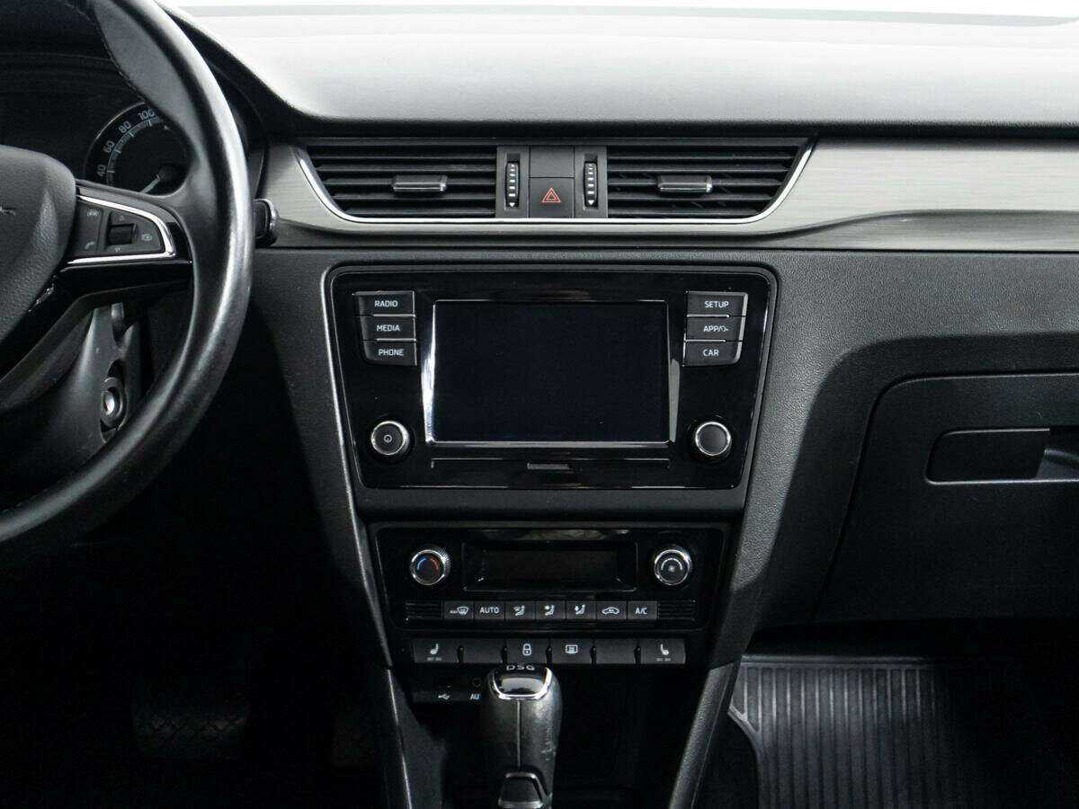 Skoda Rapid 2017 года с пробегом. Фото: #13