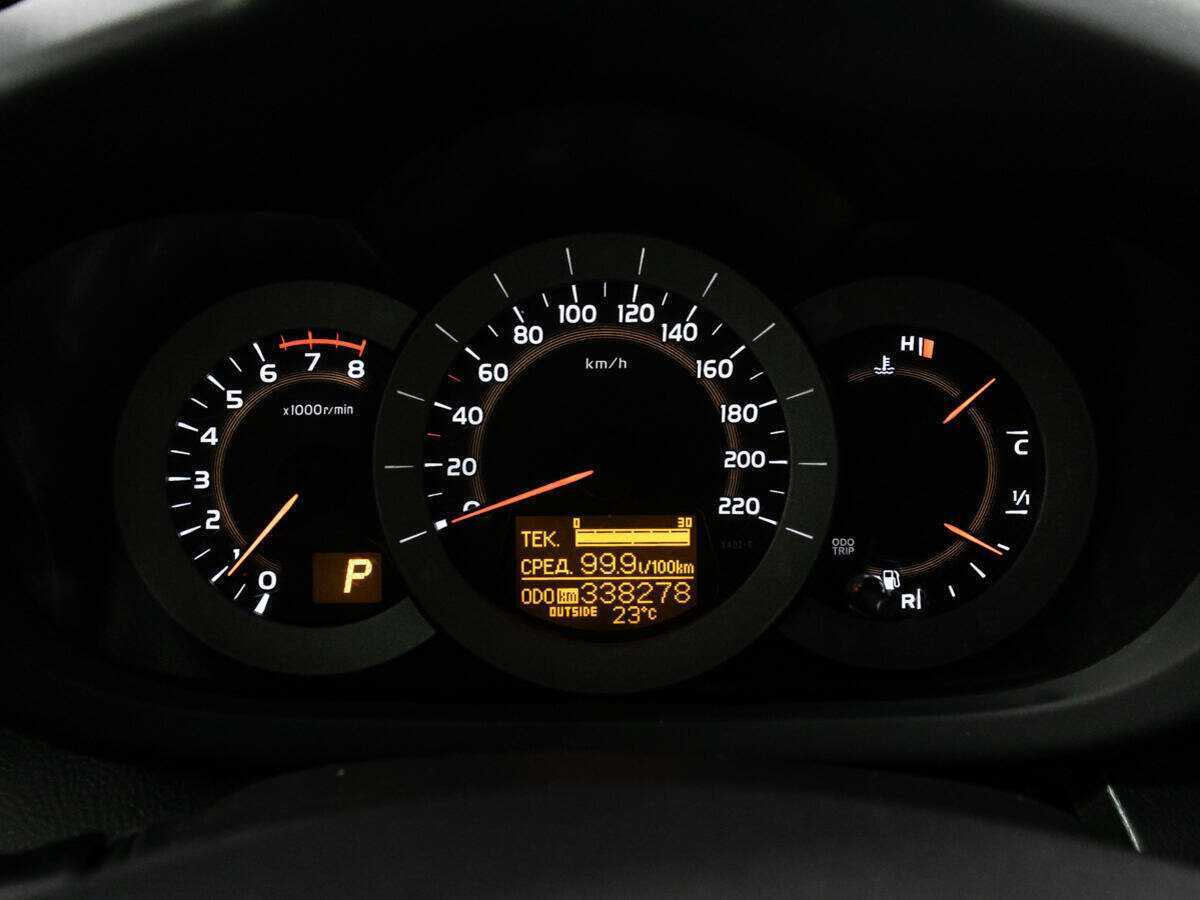 Toyota RAV4 2012 года с пробегом. Фото: #10