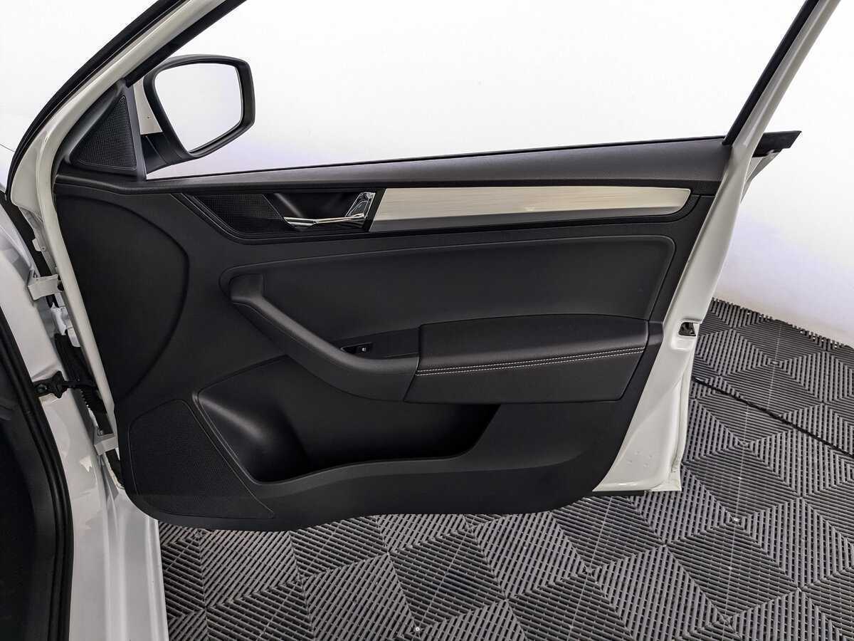 Skoda Rapid 2019 года с пробегом. Фото: #20