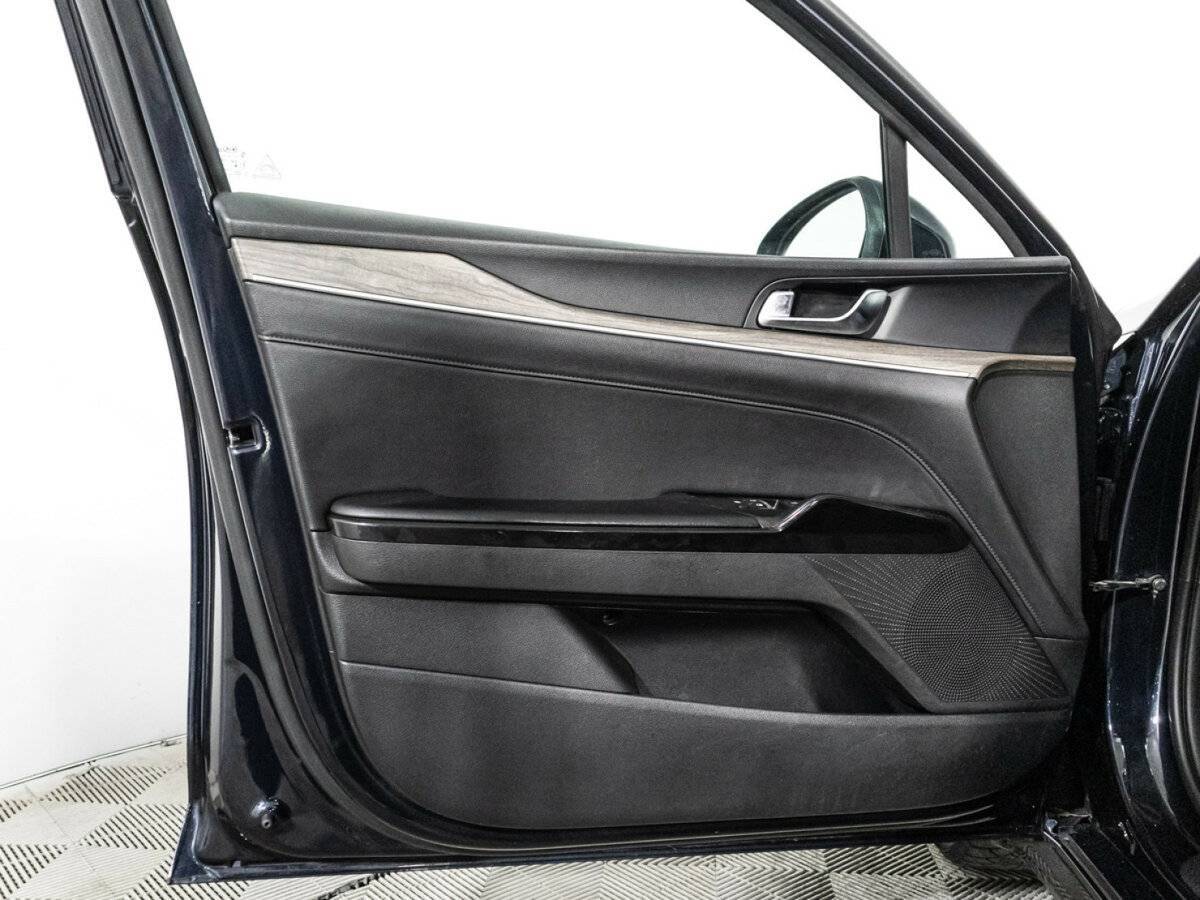 Kia K5 2021 года с пробегом. Фото: #27