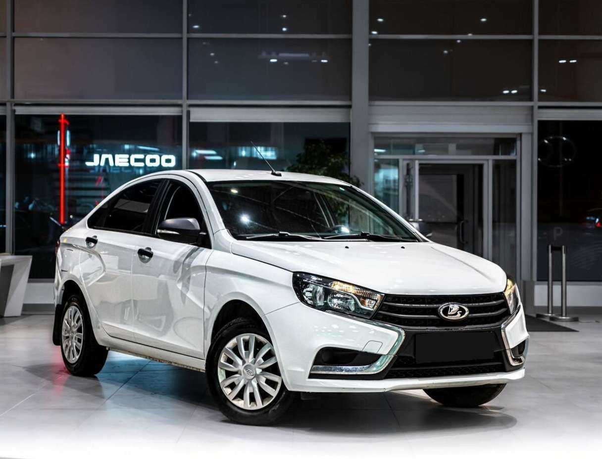 Lada (ВАЗ) Vesta 2021 года с пробегом. Фото: #1