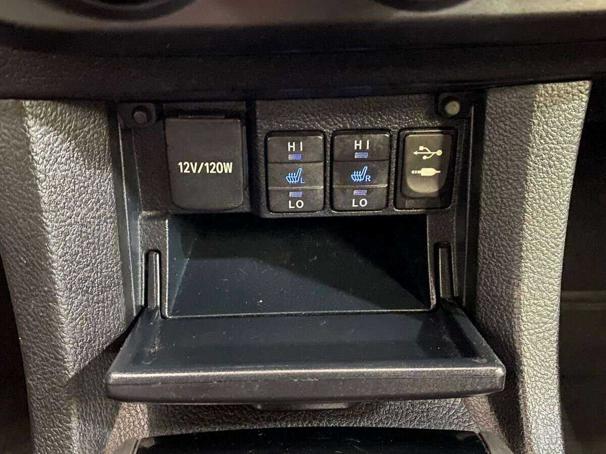 Toyota Corolla 2014 года с пробегом. Фото: #13