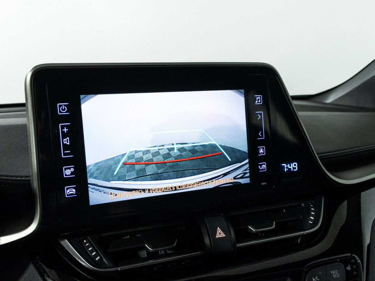 Toyota C-HR 2018 года с пробегом. Фото: #14