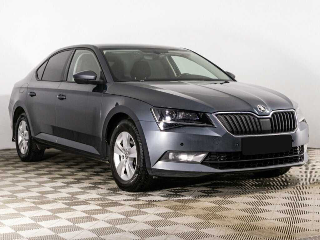 Skoda Superb 2018 года с пробегом. Фото: #2