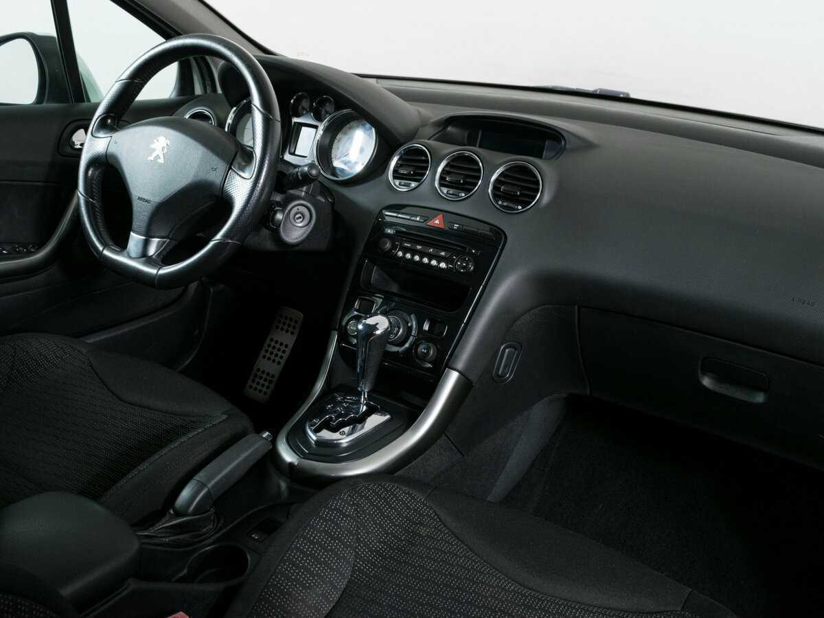 Peugeot 308 2012 года с пробегом. Фото: #7