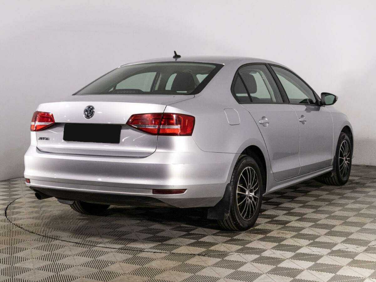 Volkswagen Jetta 2015 года с пробегом. Фото: #4