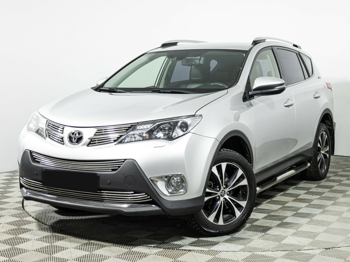 Toyota RAV4 2014 года с пробегом. Посмотреть фото