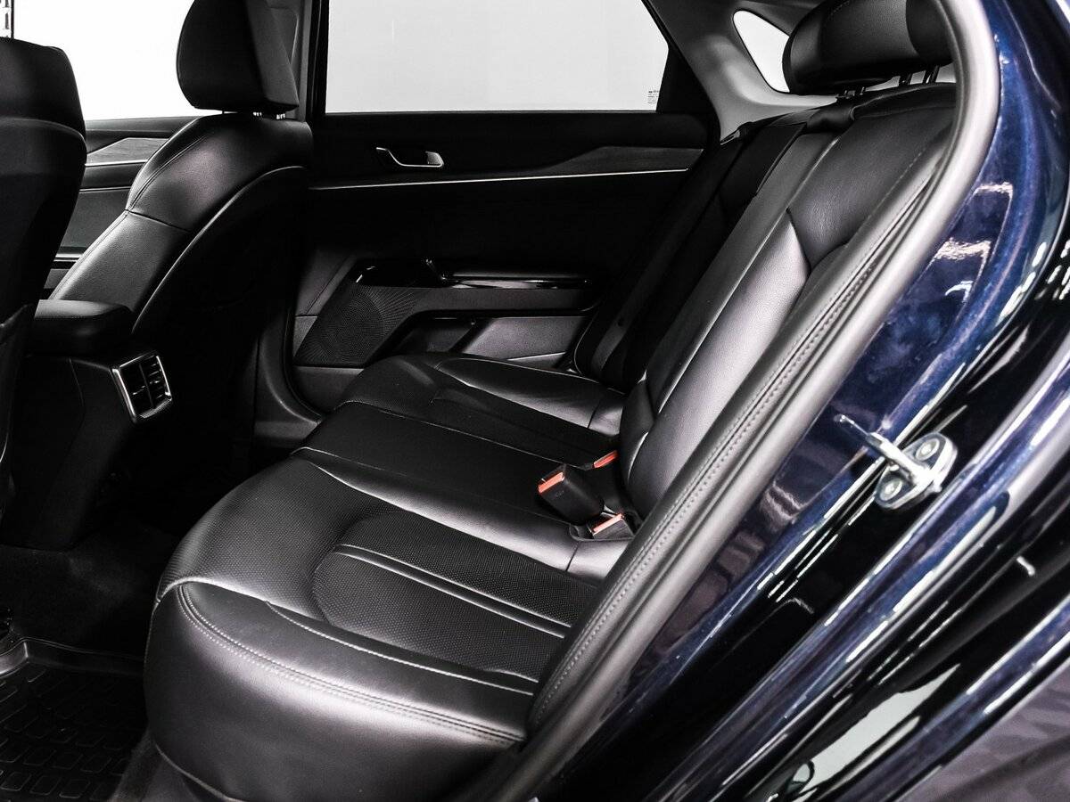 Kia K5 2021 года с пробегом. Фото: #12