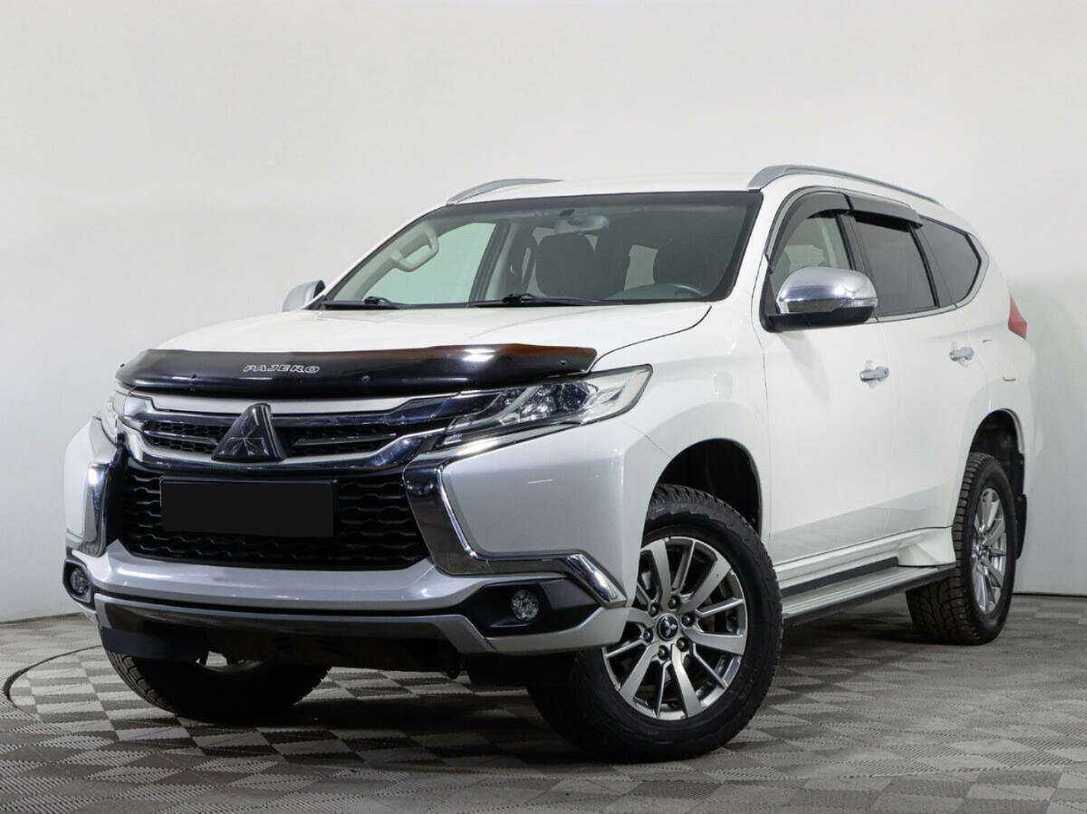 Mitsubishi Pajero Sport 2018 года с пробегом. Посмотреть фото