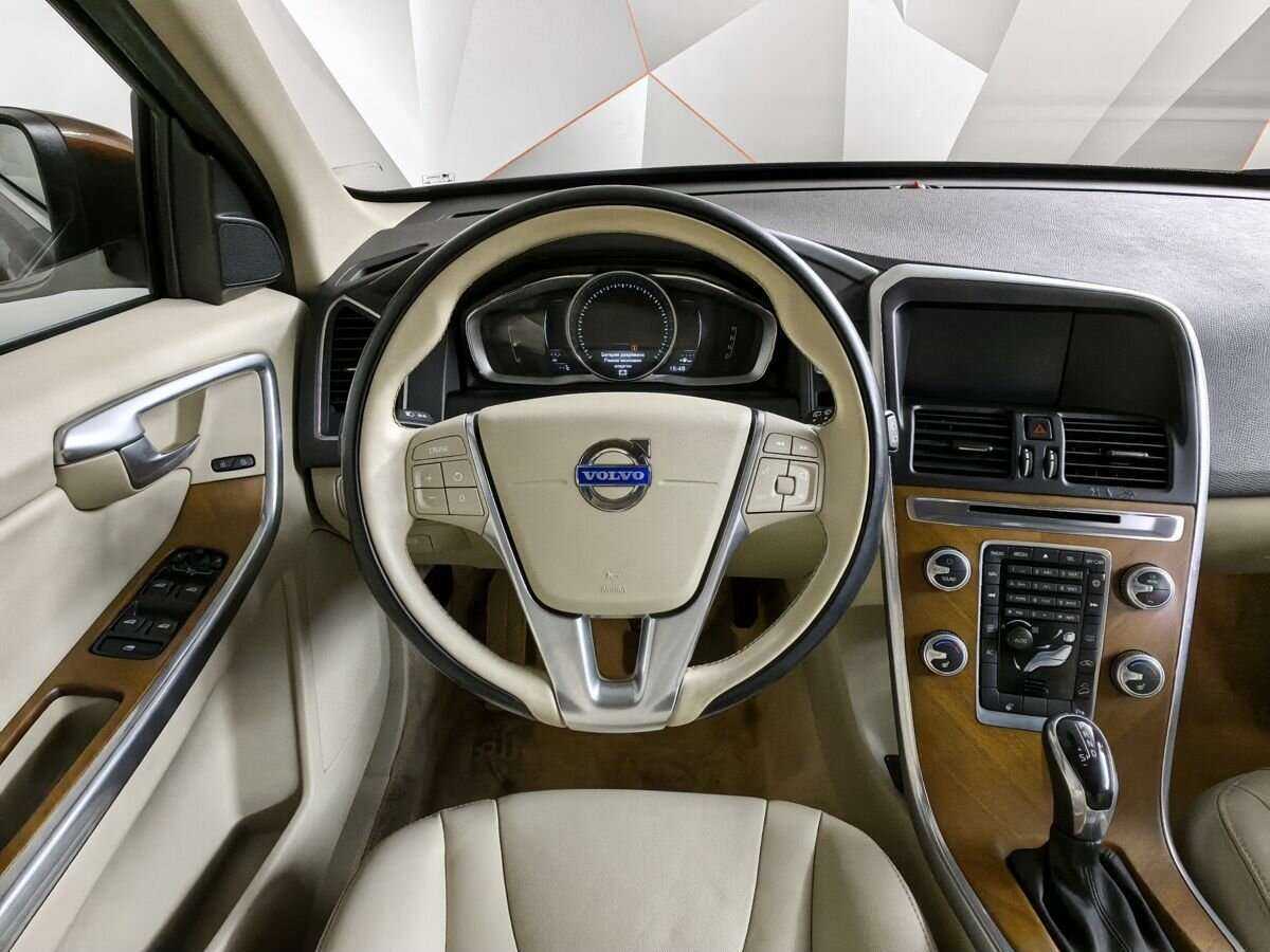 Volvo XC60 2015 года с пробегом. Фото: #15