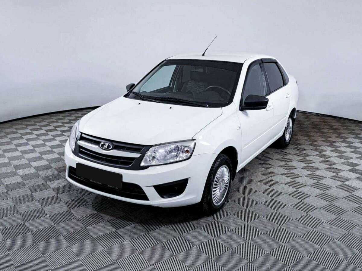 Lada (ВАЗ) Granta 2018 года с пробегом. Посмотреть фото