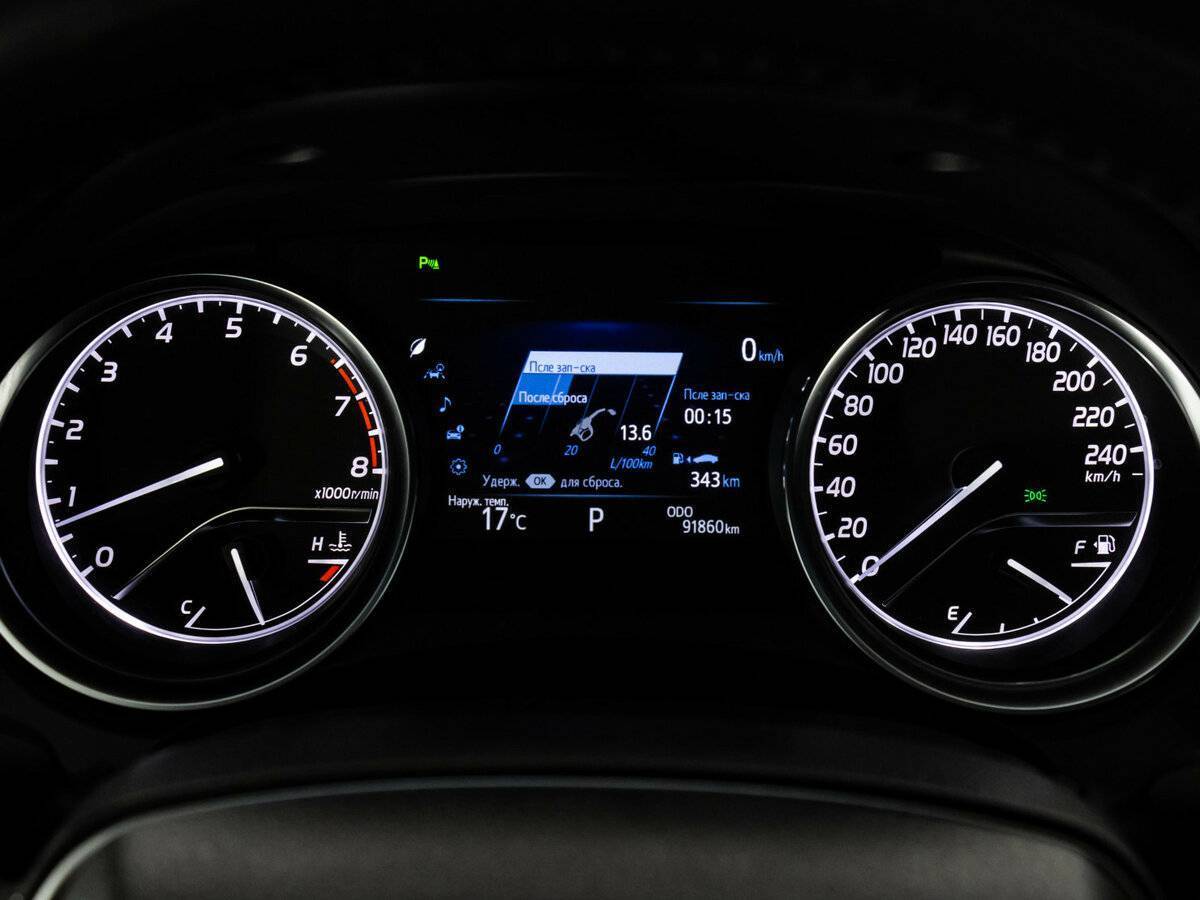 Toyota Camry 2018 года с пробегом. Фото: #26