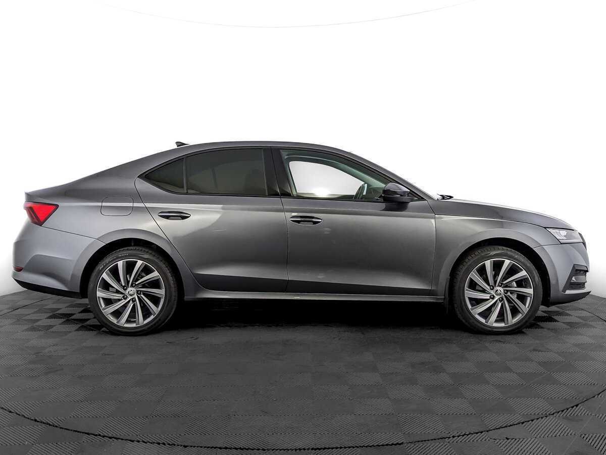 Skoda Octavia 2021 года с пробегом. Фото: #3