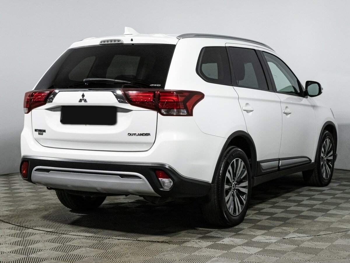 Mitsubishi Outlander 2019 года с пробегом. Фото: #4