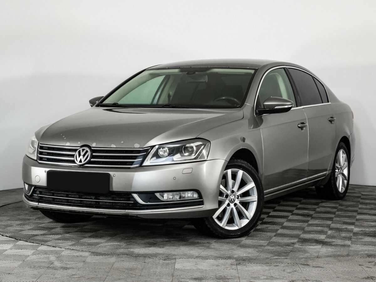 Volkswagen Passat 2012 года с пробегом. Посмотреть фото