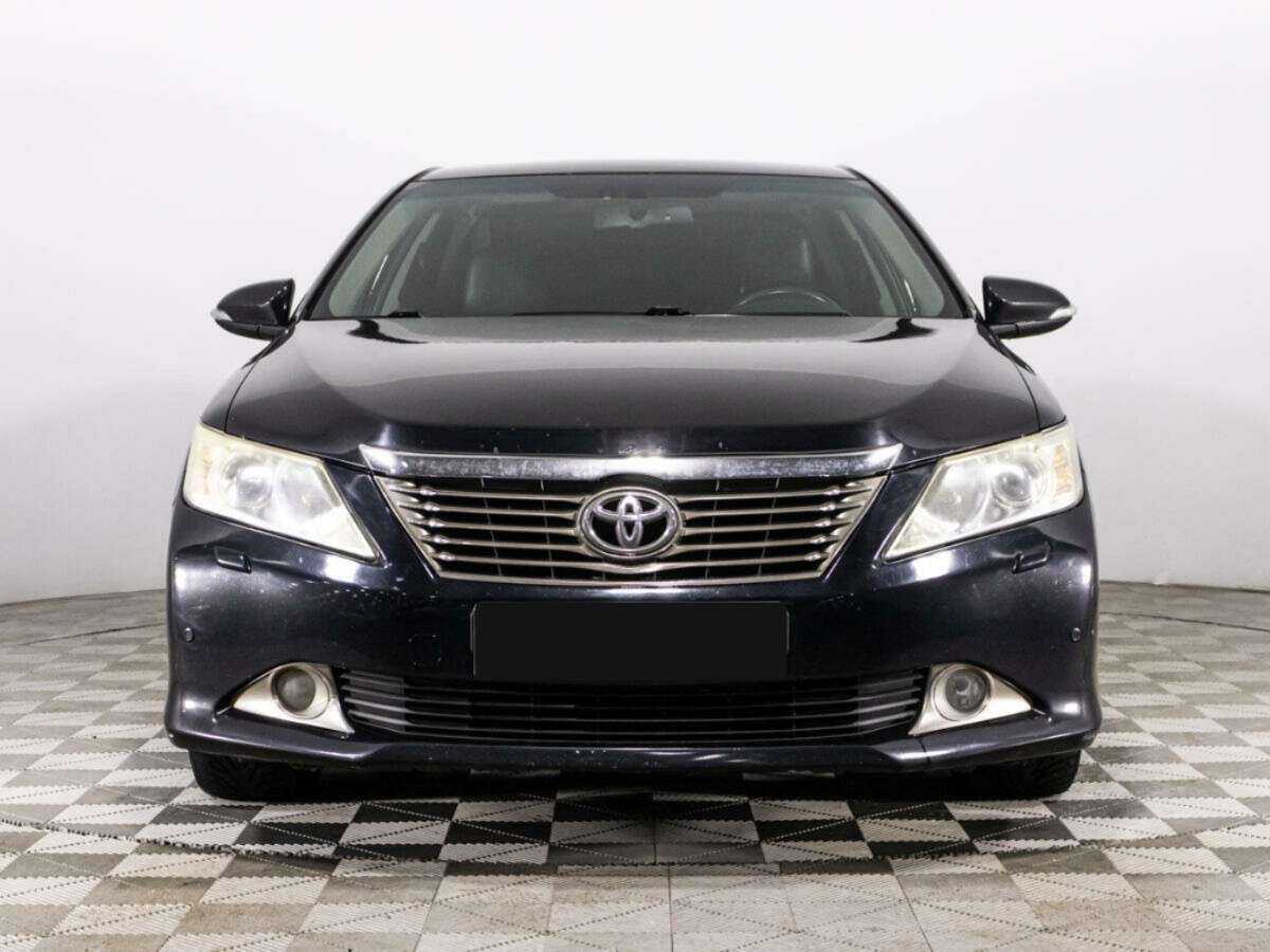 Toyota Camry 2012 года с пробегом. Фото: #1