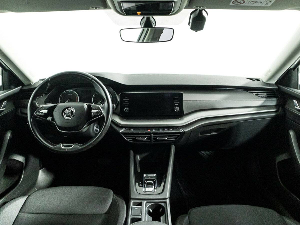 Skoda Octavia 2021 года с пробегом. Фото: #12