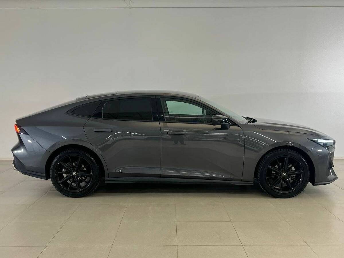 Changan UNI-V 2023 года с пробегом. Фото: #7