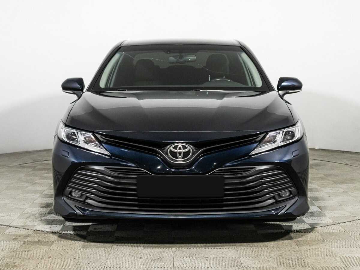 Toyota Camry 2020 года с пробегом. Фото: #1