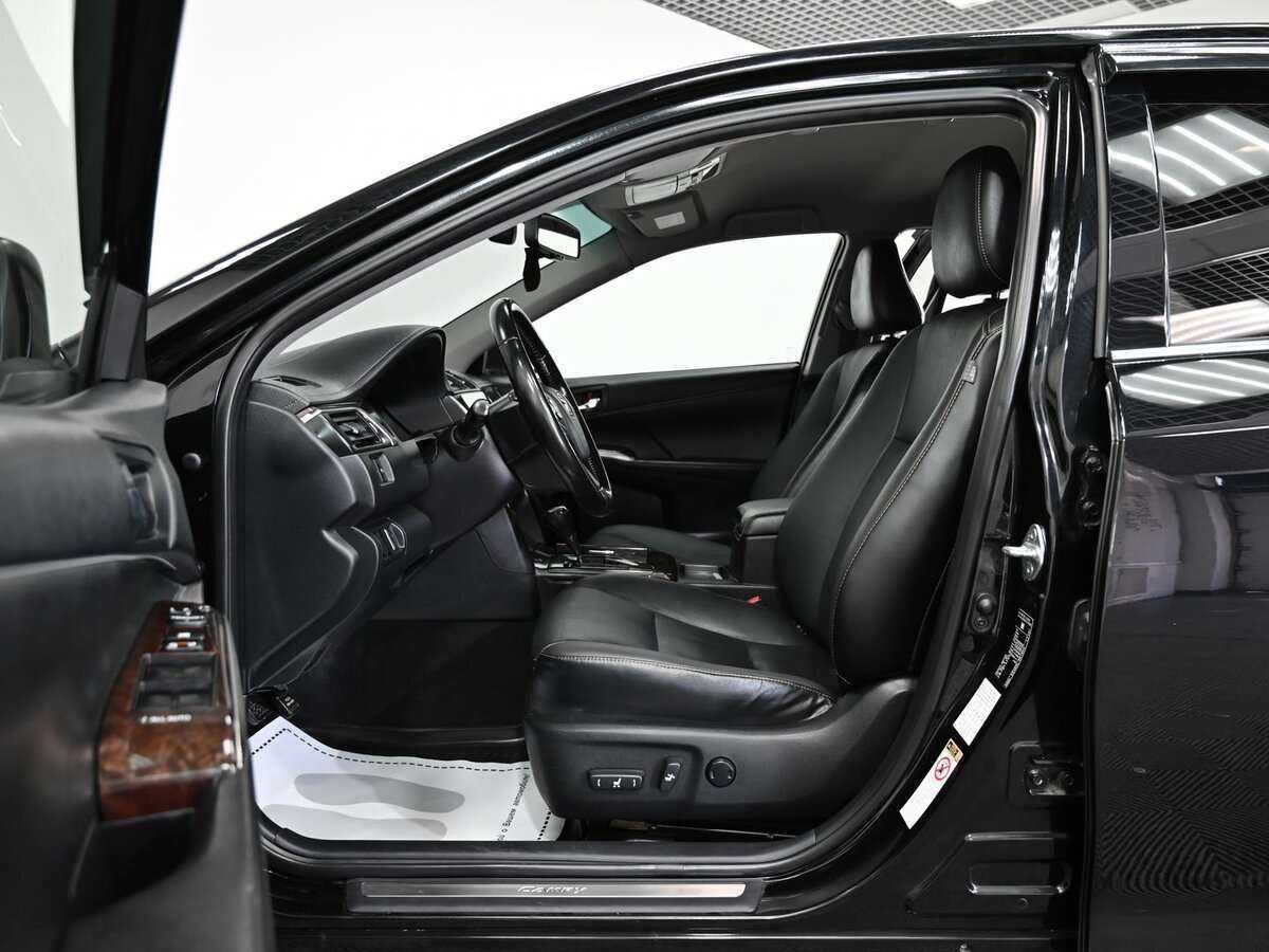 Toyota Camry 2015 года с пробегом. Фото: #4