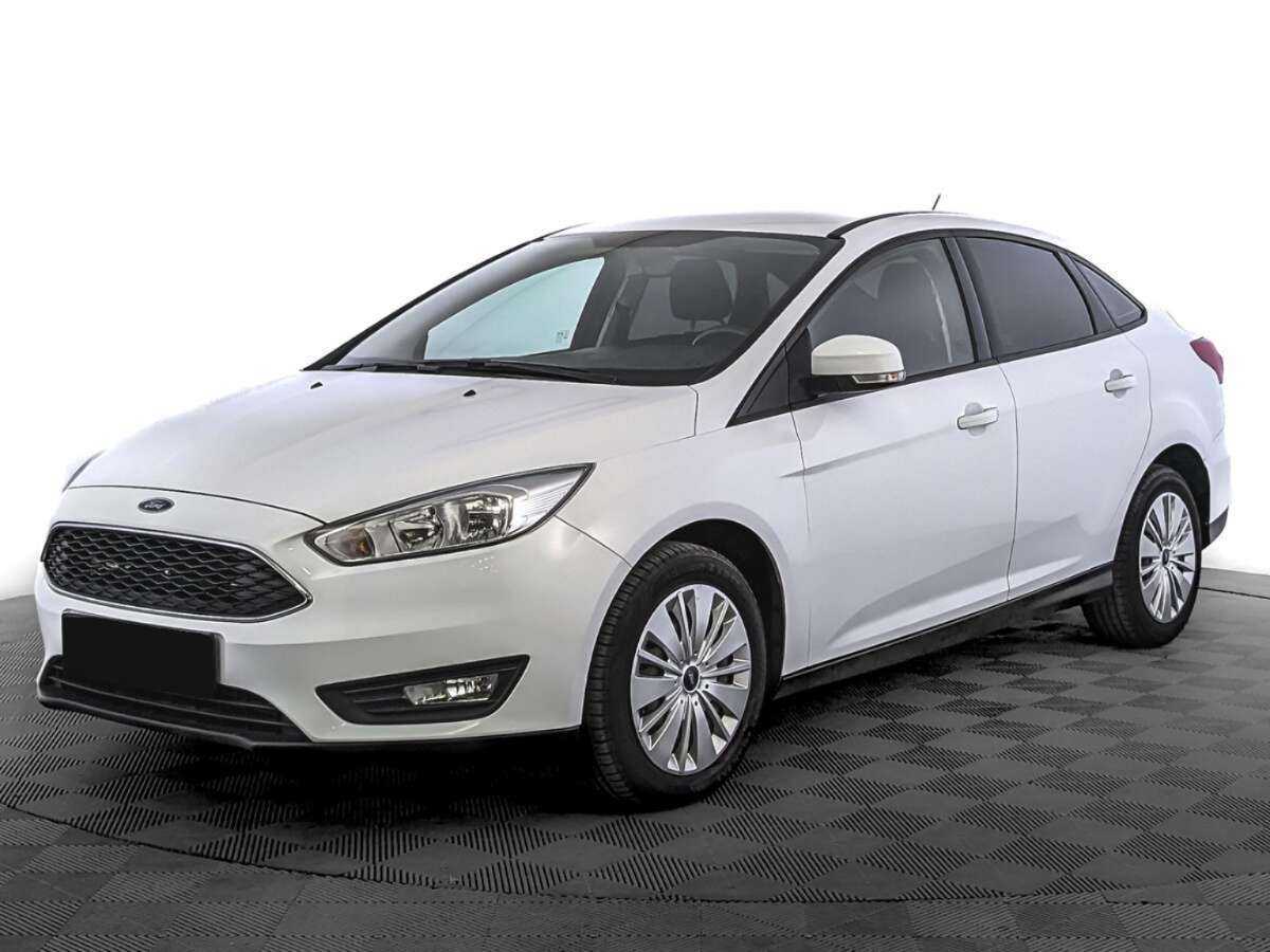 Ford Focus 2018 года с пробегом. Посмотреть фото