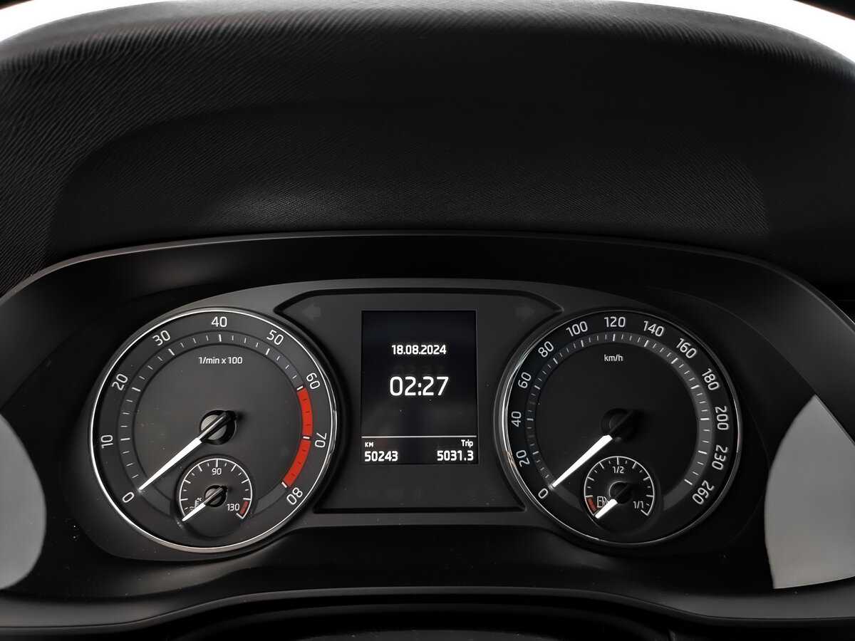 Skoda Octavia 2021 года с пробегом. Фото: #10