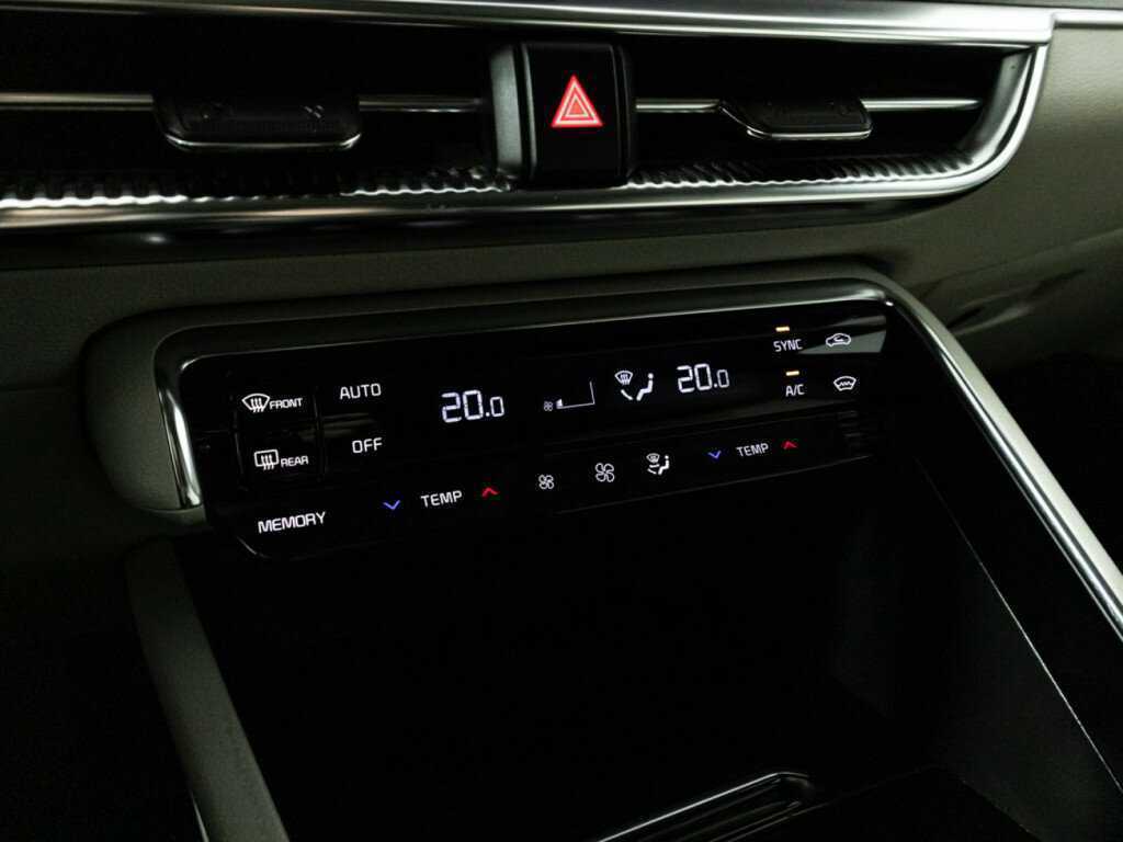 Kia K5 2021 года с пробегом. Фото: #19