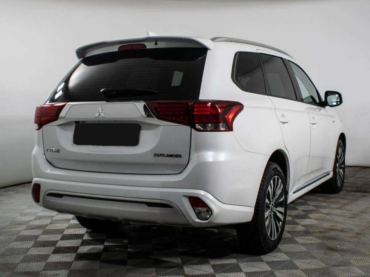 Mitsubishi Outlander 2022 года с пробегом. Фото: #4