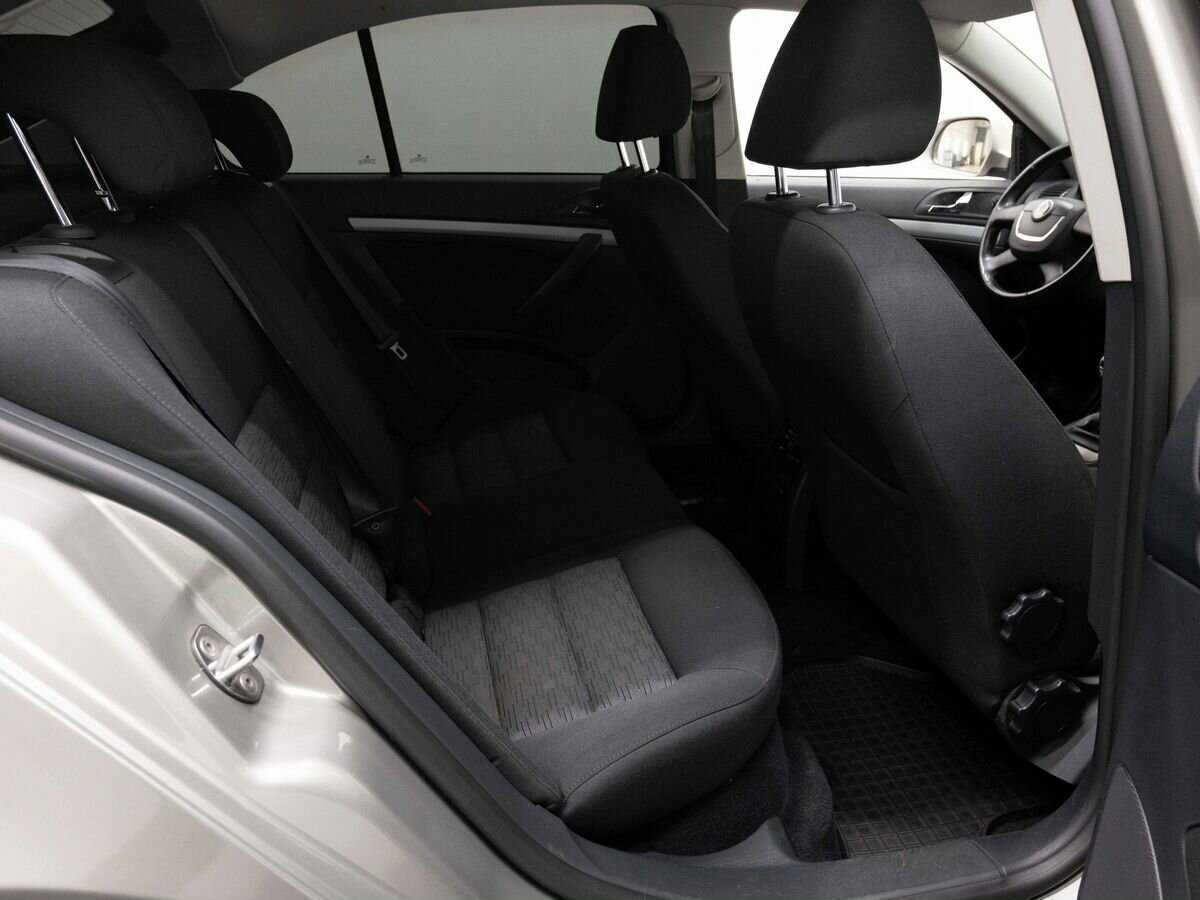 Skoda Octavia 2012 года с пробегом. Фото: #10