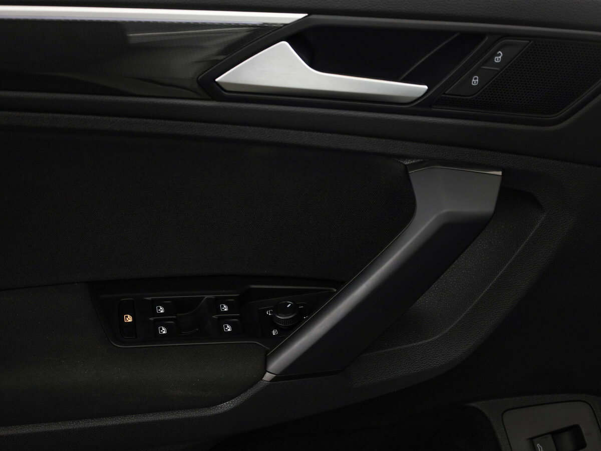 Volkswagen Tiguan 2019 года с пробегом. Фото: #22