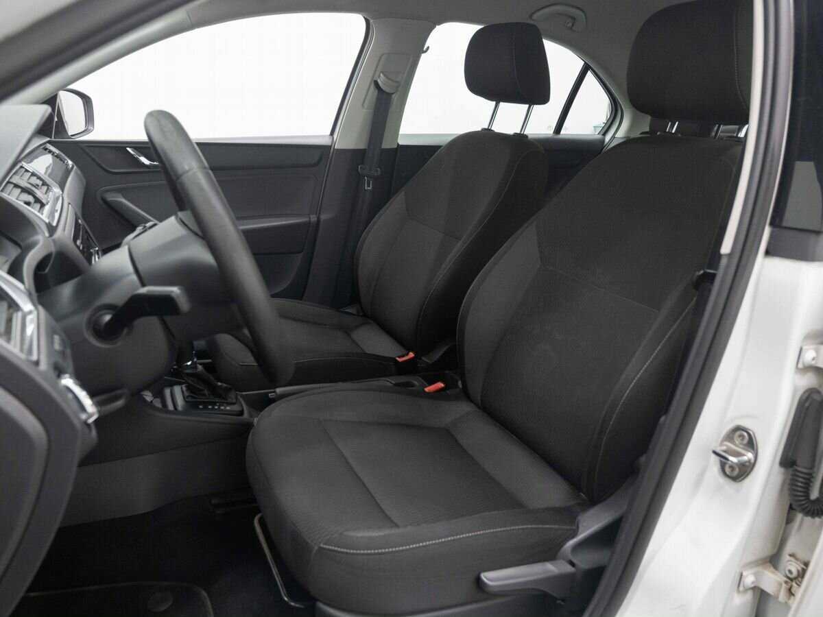 Skoda Rapid 2015 года с пробегом. Фото: #7