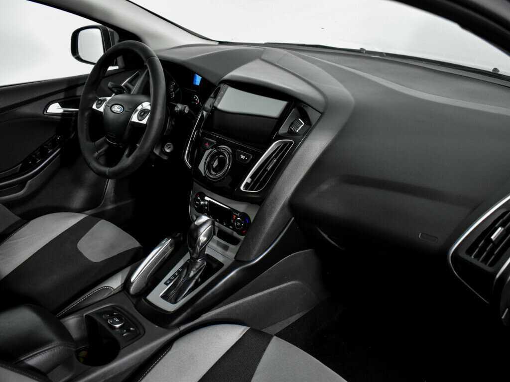 Ford Focus 2013 года с пробегом. Фото: #12