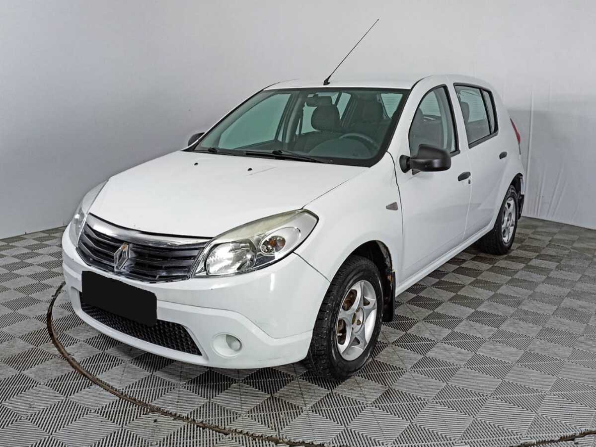 Renault Sandero 2014 года с пробегом. Посмотреть фото