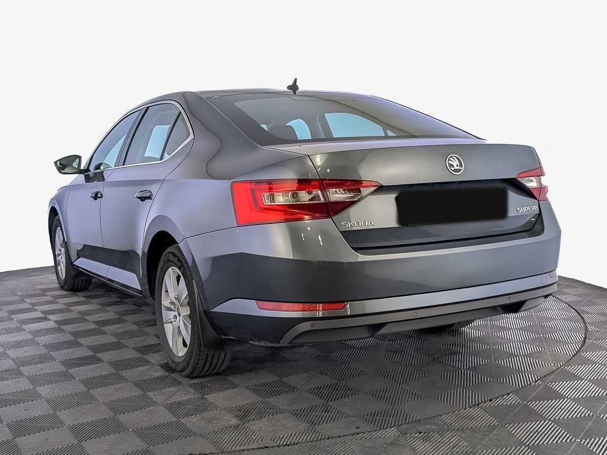 Skoda Superb 2019 года с пробегом. Фото: #6