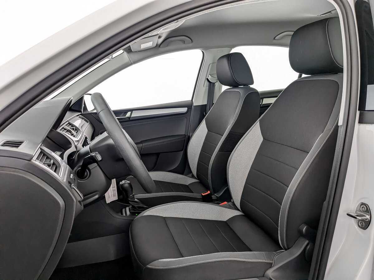 Skoda Rapid 2019 года с пробегом. Фото: #15