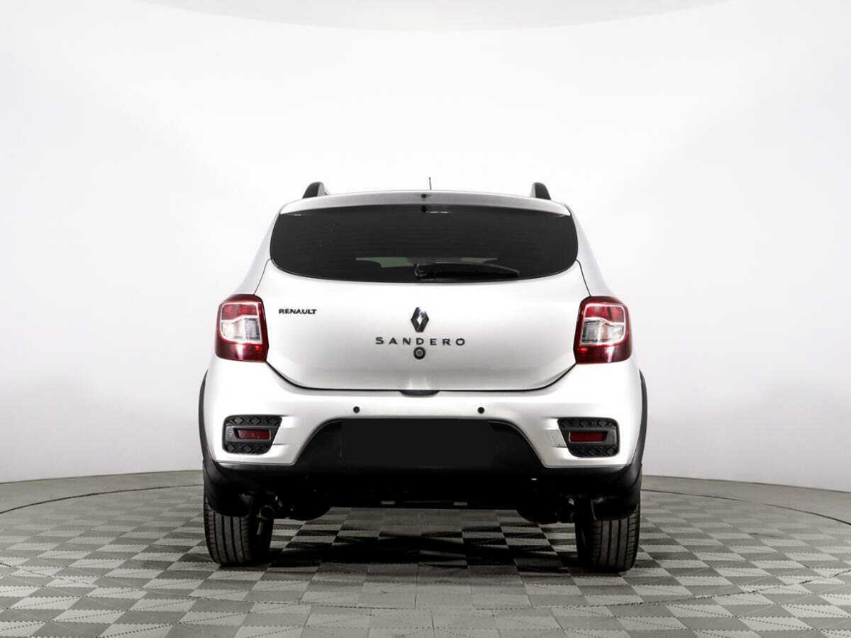 Renault Sandero 2015 года с пробегом. Фото: #4