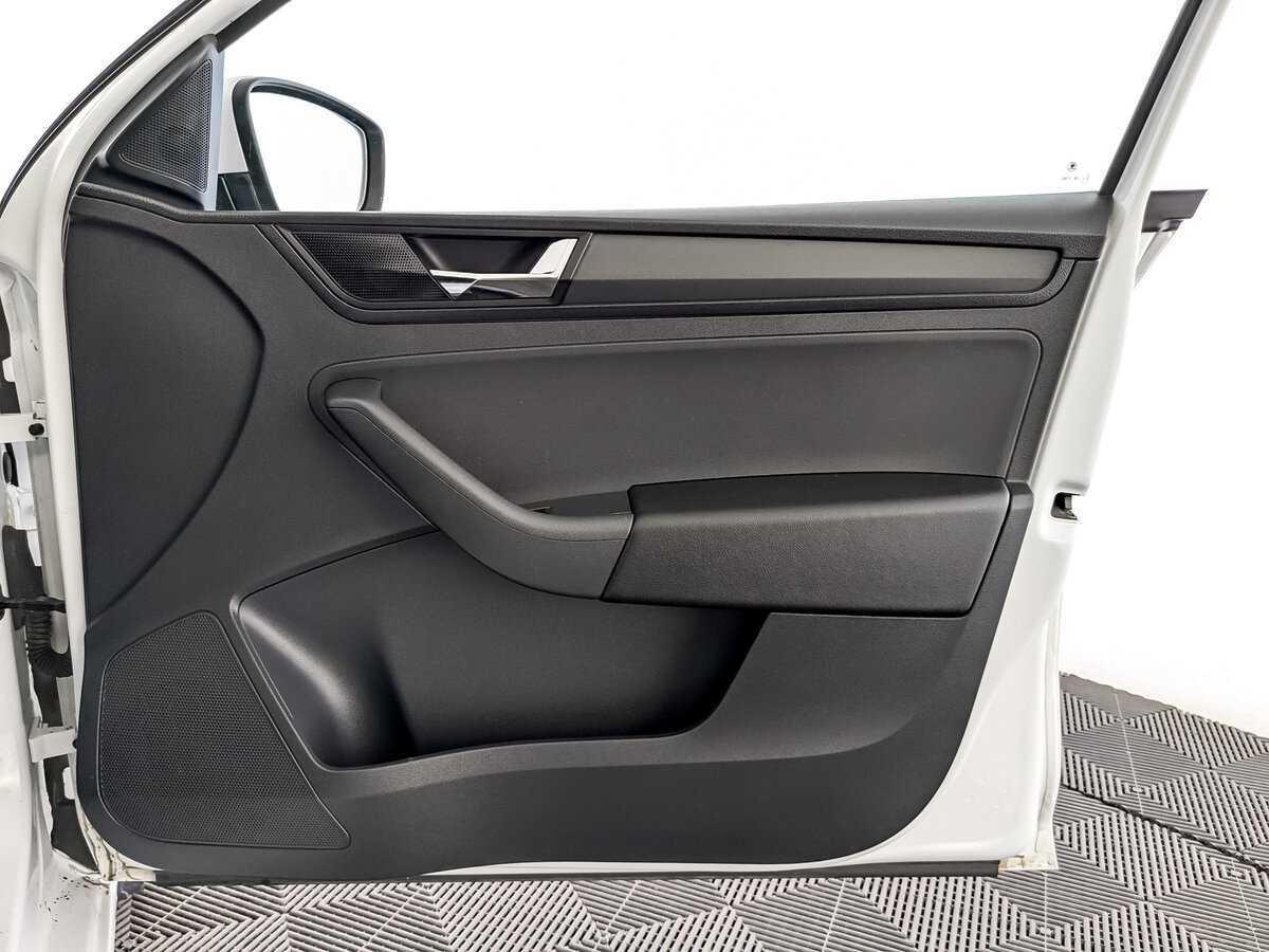 Skoda Rapid 2019 года с пробегом. Фото: #22