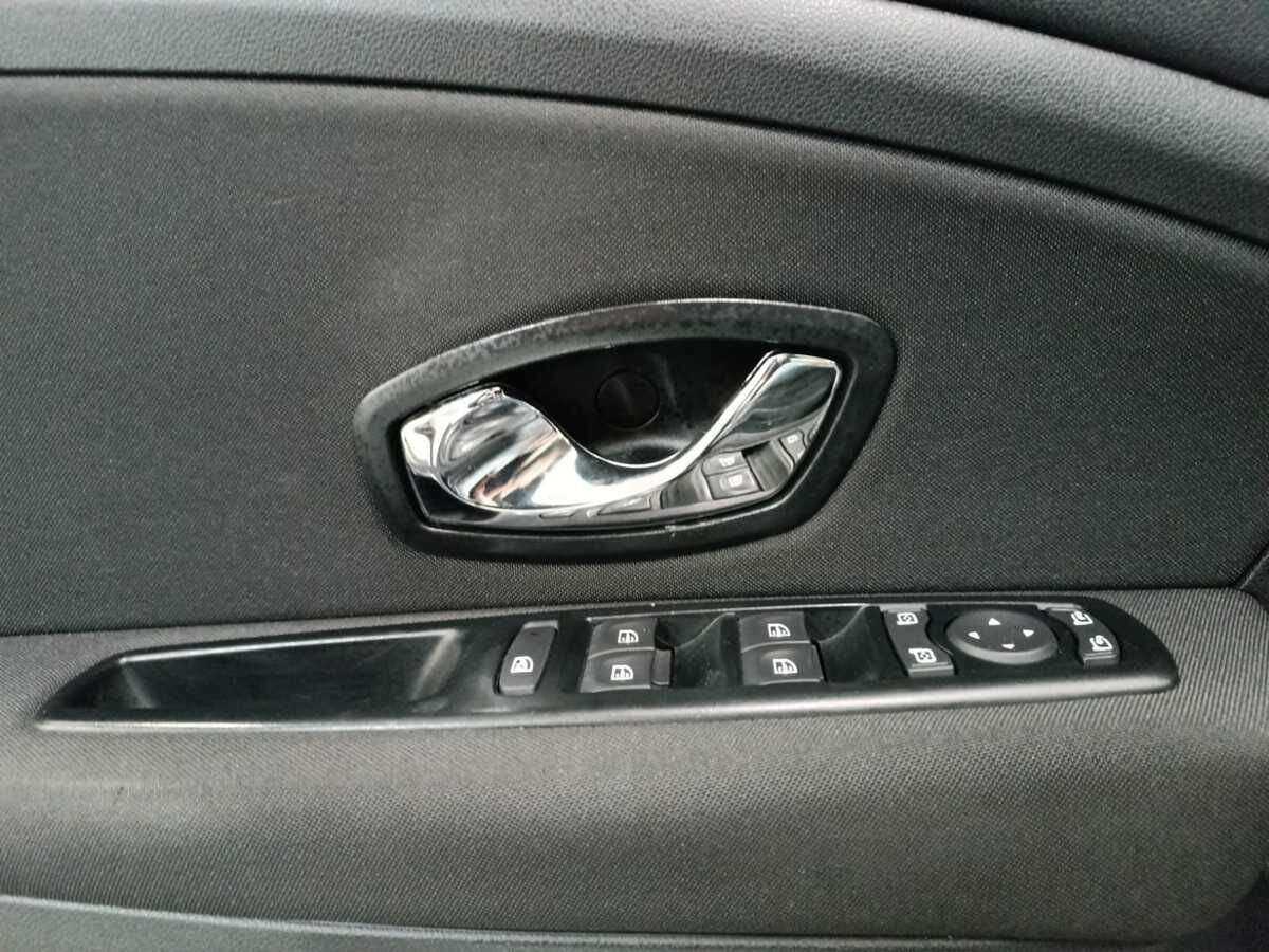 Renault Fluence 2016 года с пробегом. Фото: #15