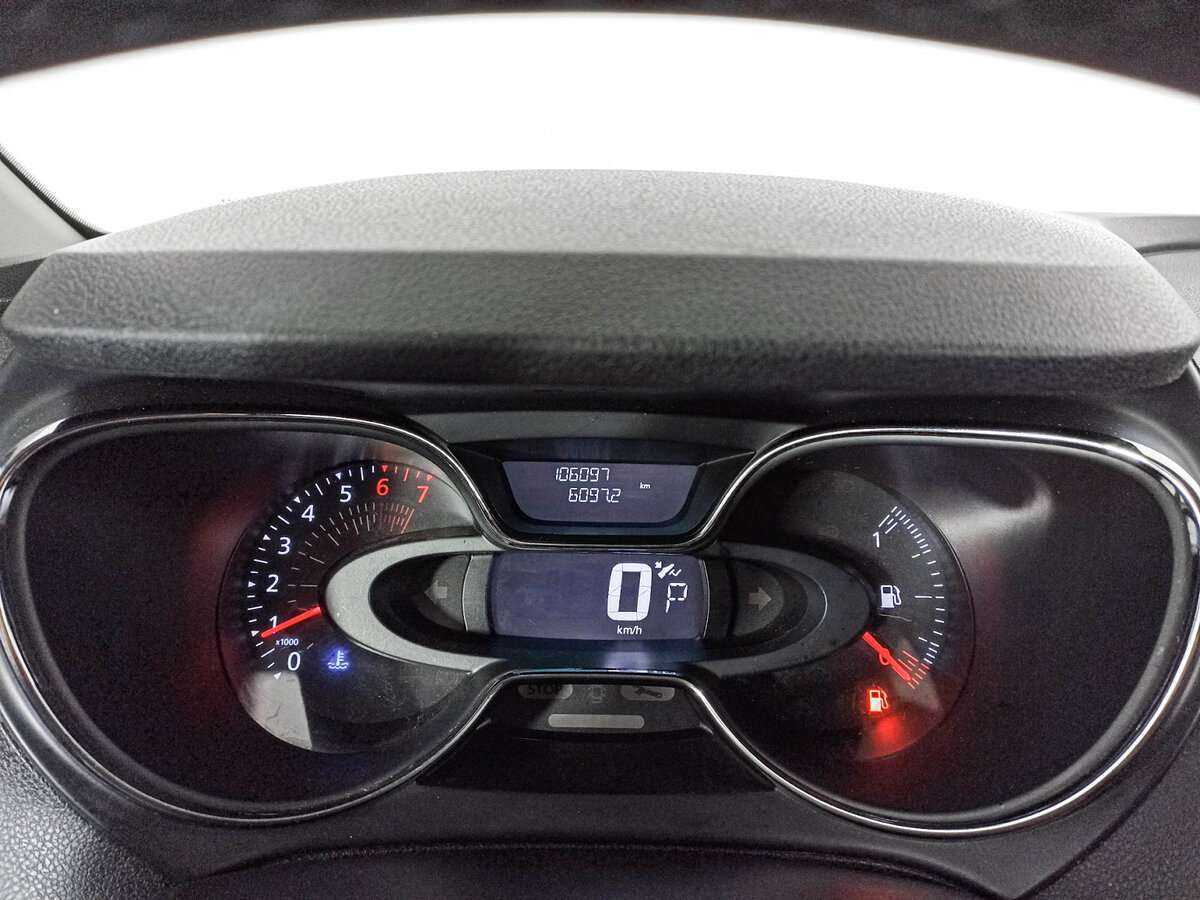 Renault Kaptur 2017 года с пробегом. Фото: #10