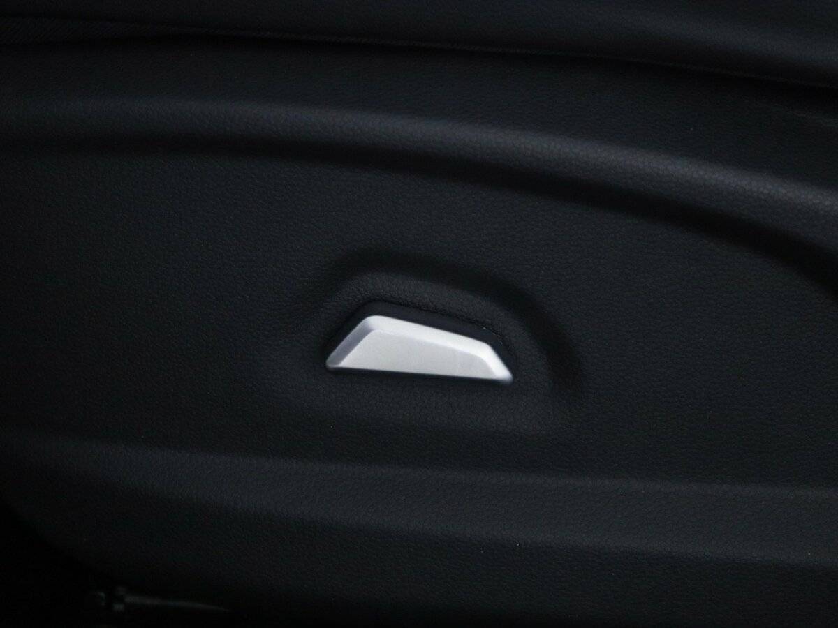 Москвич 3 2023 года с пробегом. Фото: #12