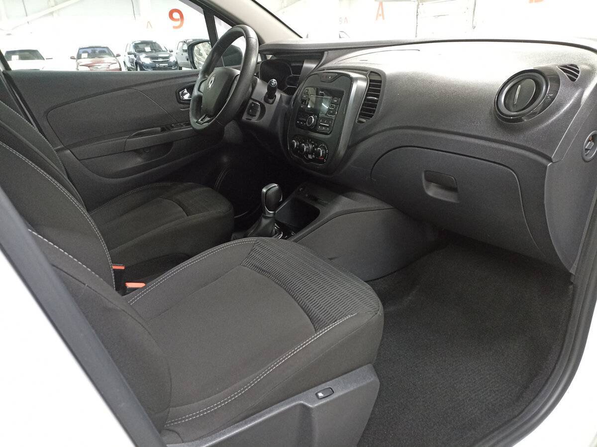 Renault Kaptur 2018 года с пробегом. Фото: #10