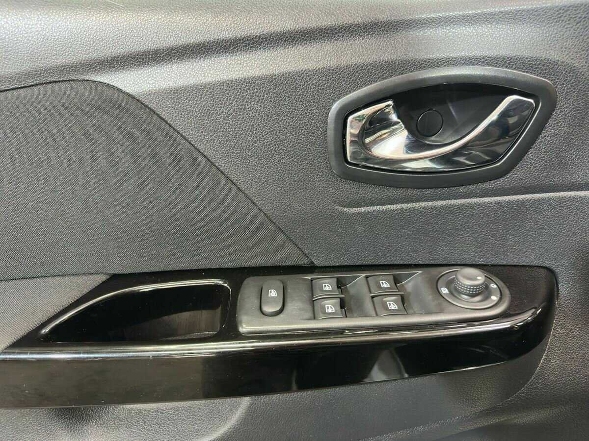 Renault Kaptur 2017 года с пробегом. Фото: #14